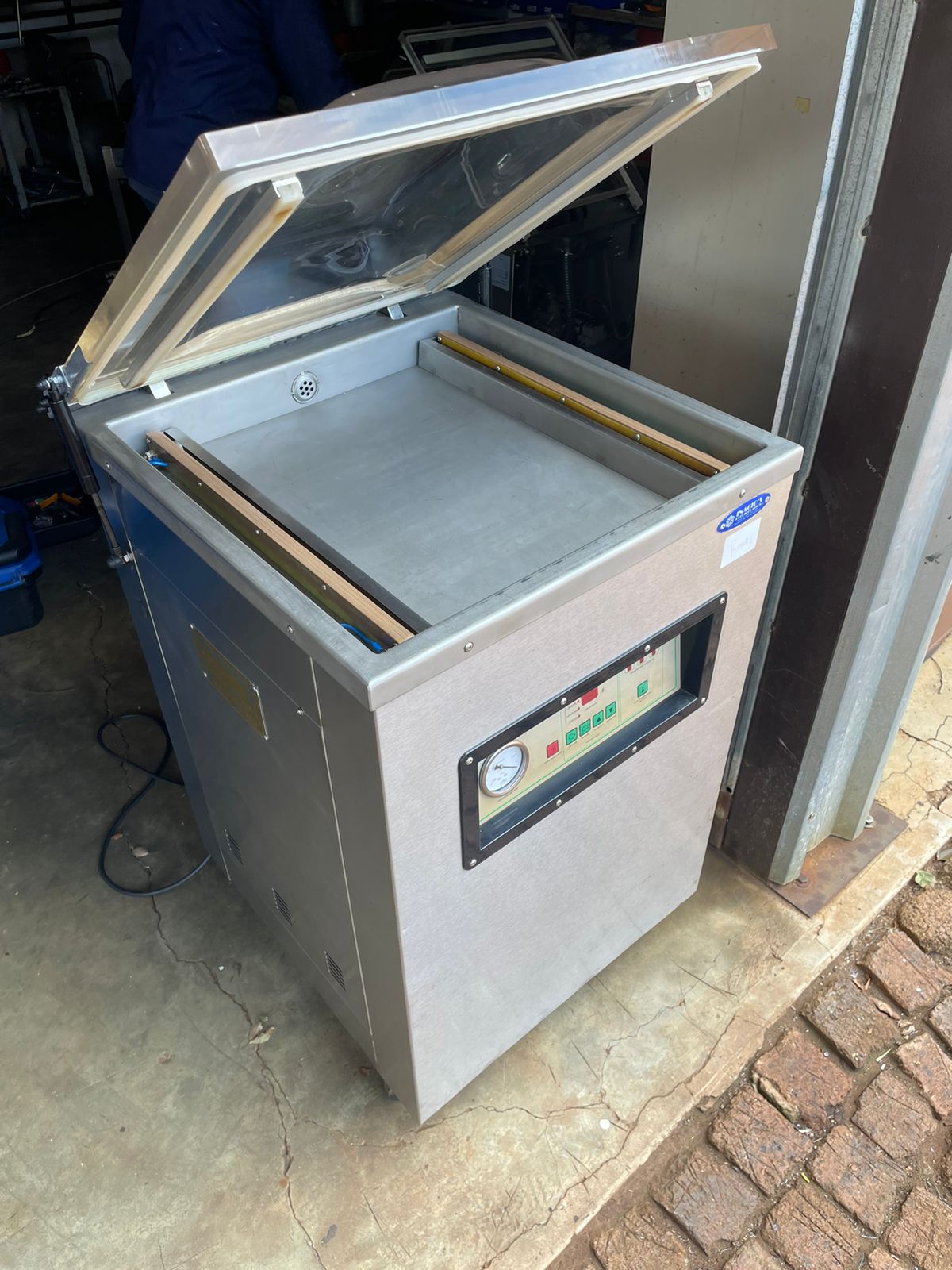 DZ400 Used Floor Standing Model Vacuum Sealer