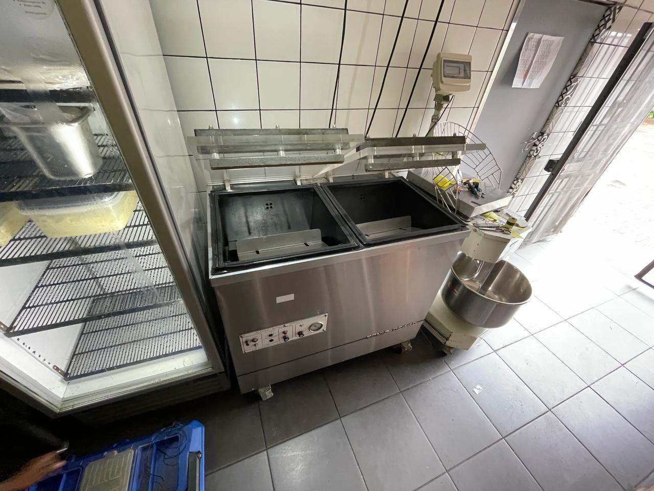 Double Chamber Vacuum Sealer - Deep Chamber - (Ideal For Liquids/Marinades)